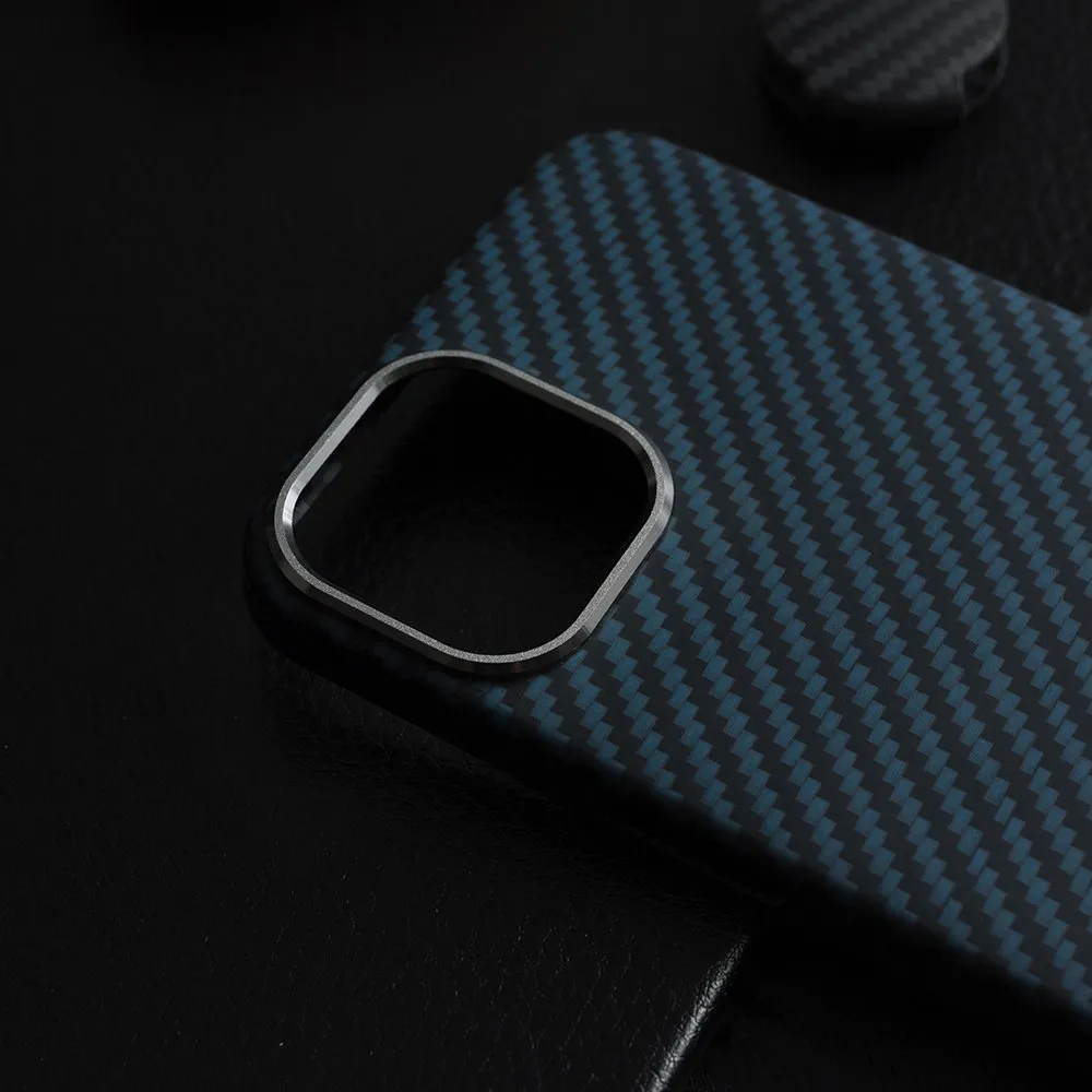 фото Чехол-накладка K-Doo Kevlar Case для iPhone 13 Pro карбоновый (черно-синий в полоску)