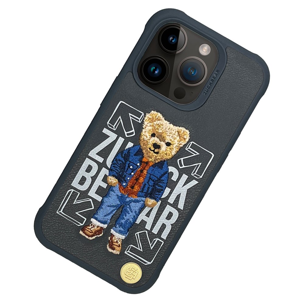 фото Чехол-накладка Zuck Bear San Francisco Fortune Kapak - Social Vibe для Apple iPhone 15 Pro искусcтвенная кожа (серый)