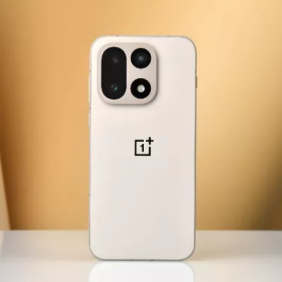 OnePlus 15: кому подходят и для чего — честный обзор флагмана с батареей 7300 мАч | Device365 — Device365