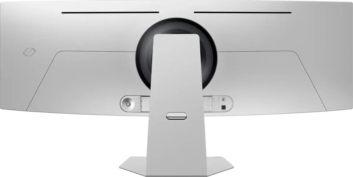Монитор Samsung Odyssey, 49", OLED 5120×1440, 240 Гц, 0.03 мс, изогнутый — фото 2
