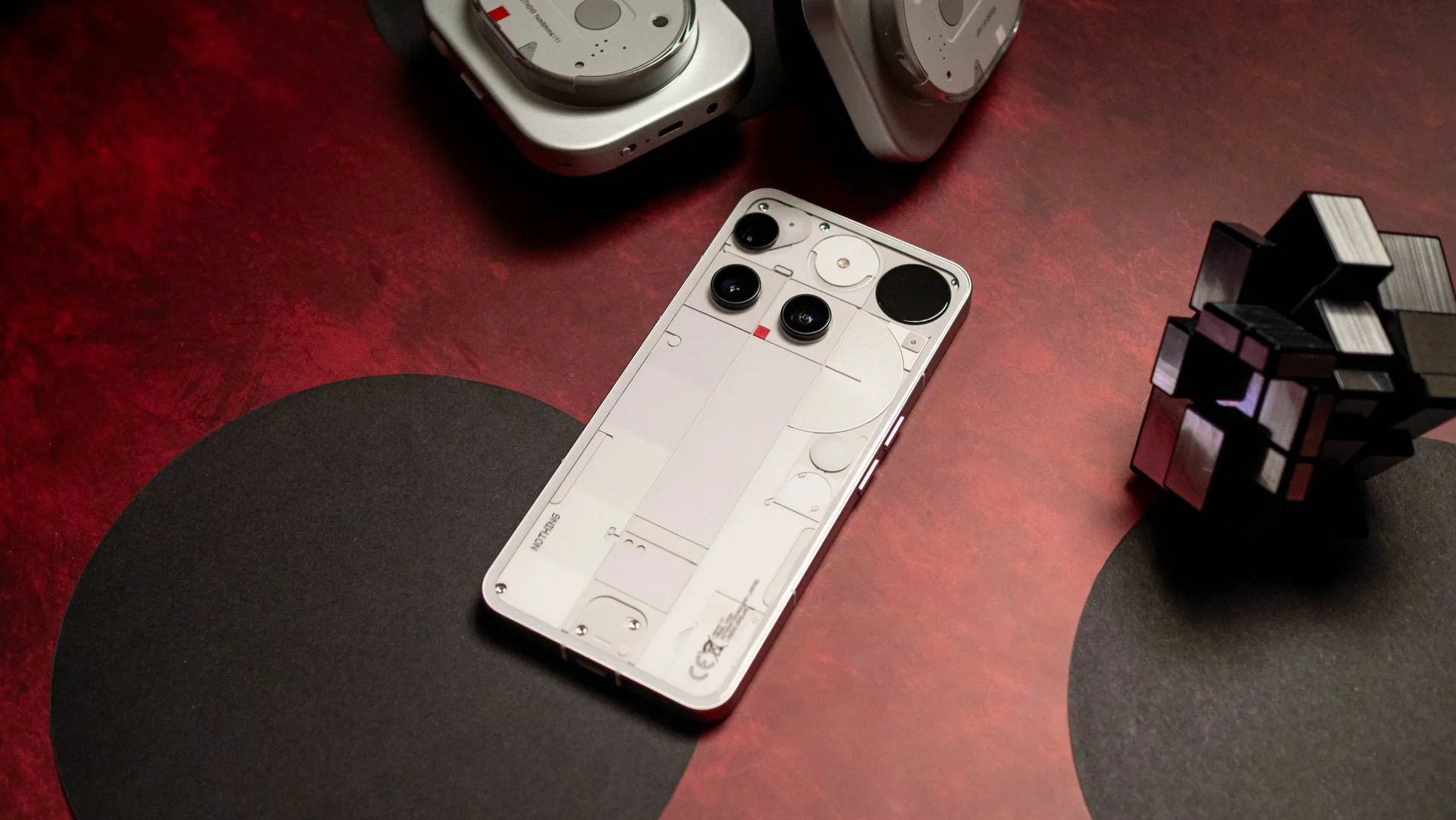 Nothing Phone 3 vs Phone 2: дизайн и апгрейд 2026 — Device365