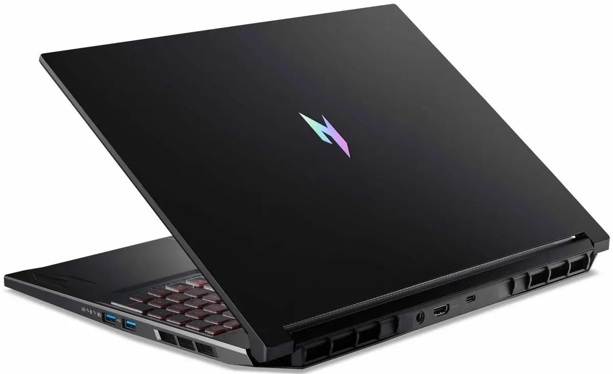 Ноутбук Acer Aspire Nitro V16 ANV16-42-R73R (16" WUXGA IPS, AMD Ryzen 7 260, 16Gb, 512Gb SSD, NVIDIA GeForce RTX 5070 8Gb, noOS) (Черный) — фото 2