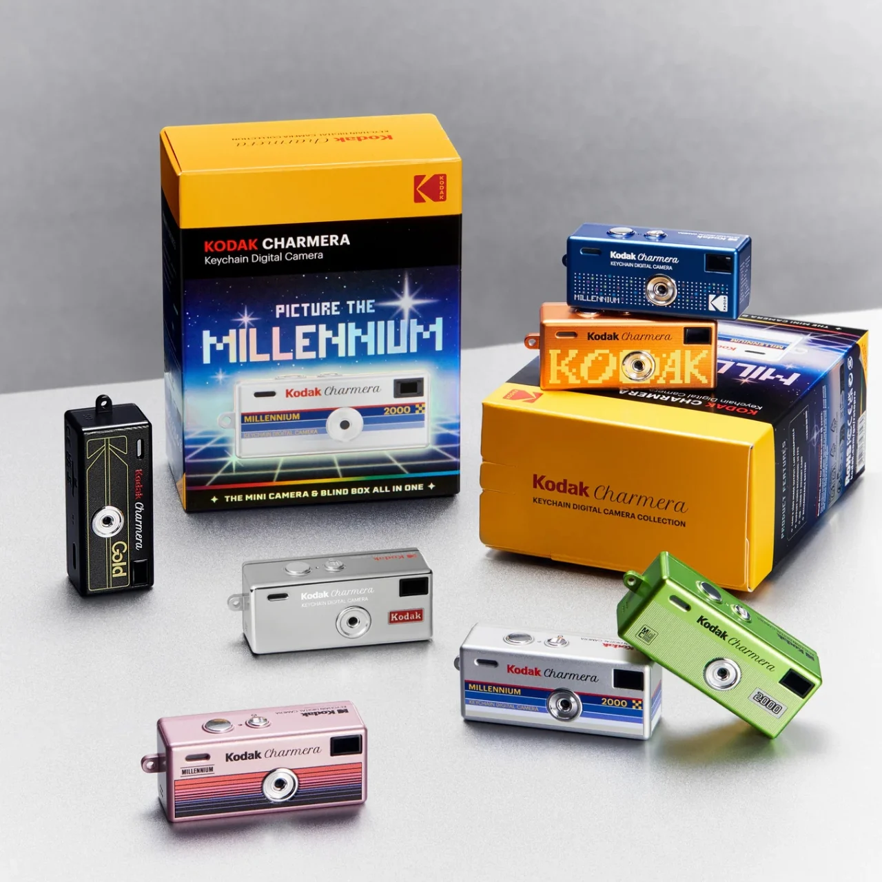 Цифровая камера-брелок KODAK Charmera Millennium Edition 