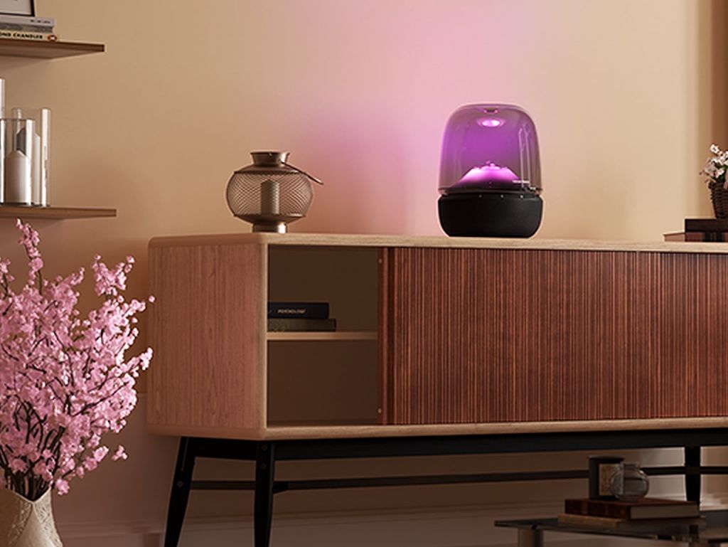 Harman-Kardon-Aura-Studio-5-Bluetooth-speakers-unveiled-in-Japan-b.jpg